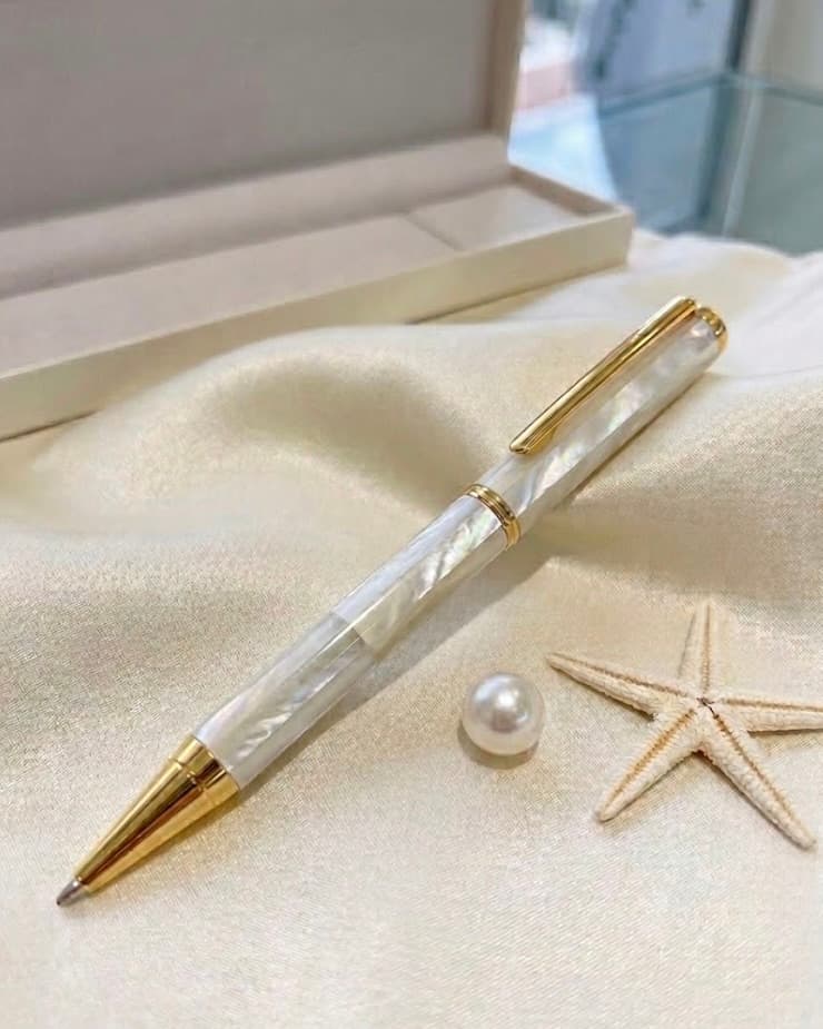 Stylo en Nacre Blanc, Nacre · Finition blanche, Maison Clara Rosae