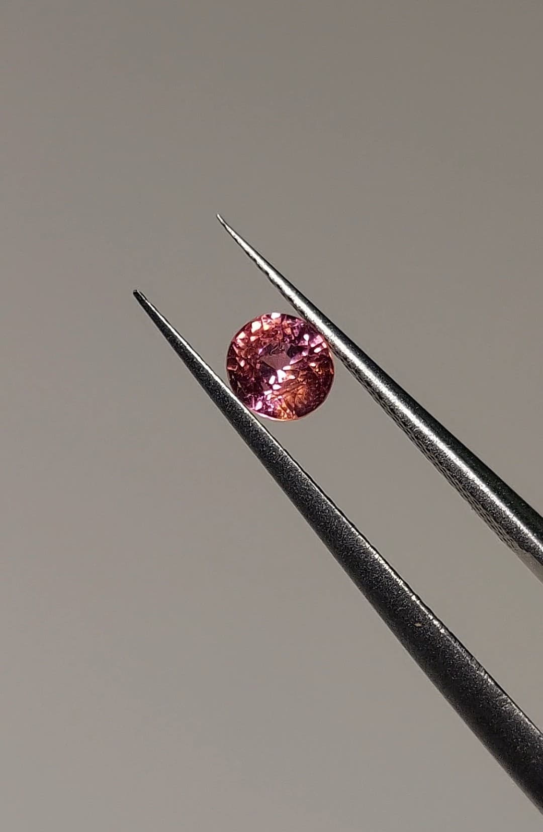 Spinelle aux couleurs Padparadscha, 0,20-0,5 ct · Non traitée · Vietnam, Maison Clara Rosae